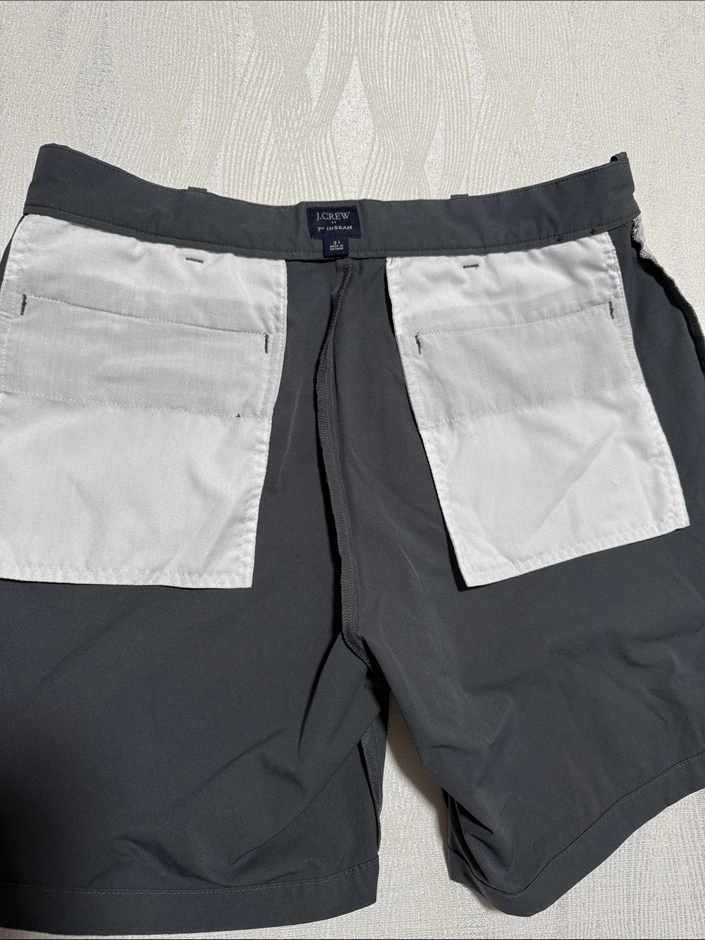 J.CREW Men's Gray Performance Shorts size 31 - Picture 5 of 12